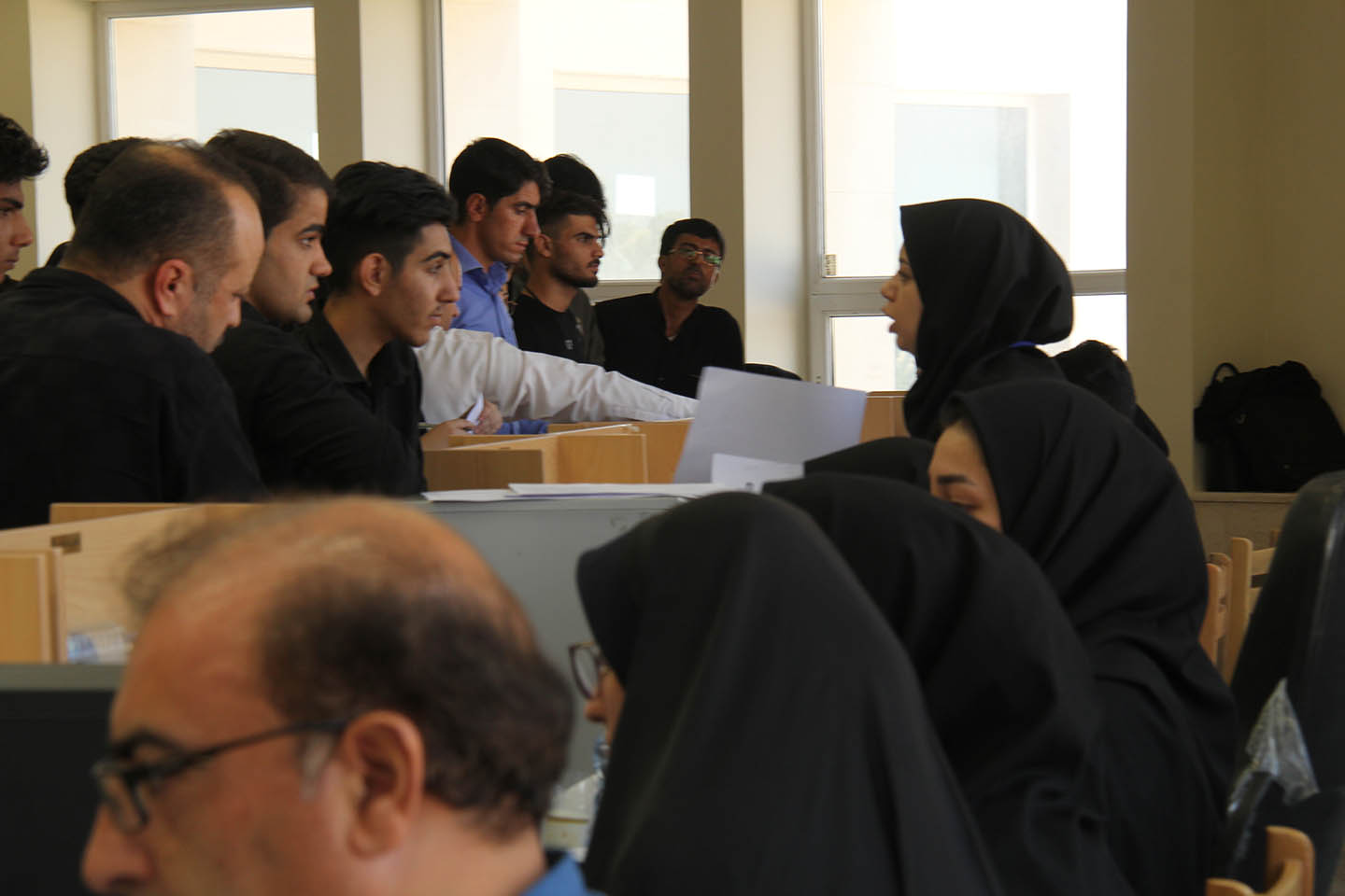 گزارش تصويري ثبت نام دانشجويان ورودي جديد کارشناسي دانشگاه
