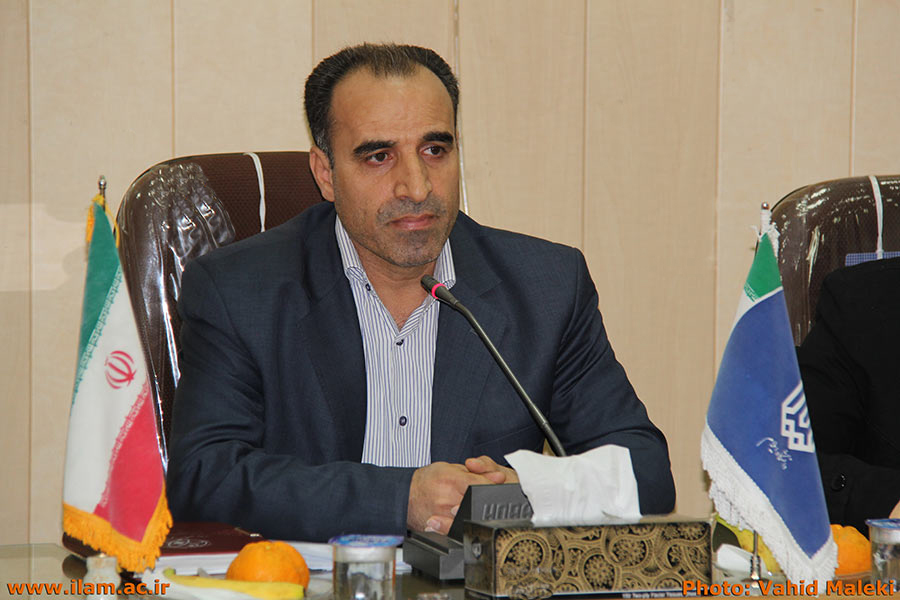 نشست هم انديشي پژوهشگران برتر استان ايلام 