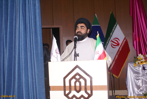 جشن عيد غدير به همت کانون نماز و مناسبتهاي دانشگاه برگزار شد.