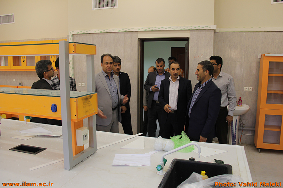 بازديد جناب آقاي کلانتري معاون محترم سياسي امنيتي استاندار و جناب آقاي خوش خبر فرماندار محترم ايلام از پروژه هاي عمراني دانشگاه ايلام 