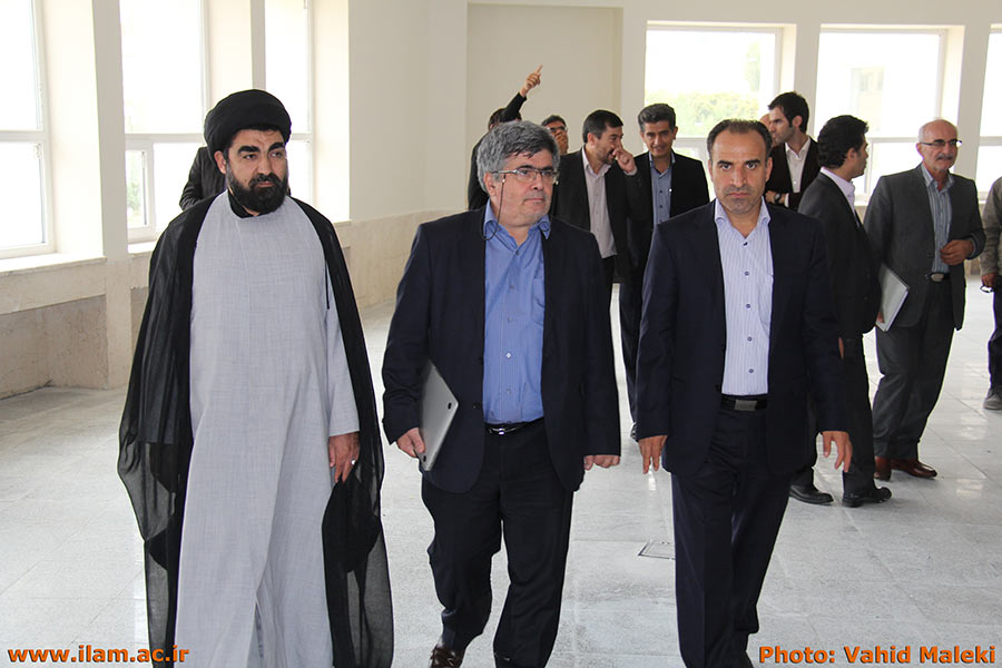 بازديد جناب آقاي مهندس کاظم قلم چي خير ارزشمند کشور از کتابخانه بزرگ دانشگاه ايلام 