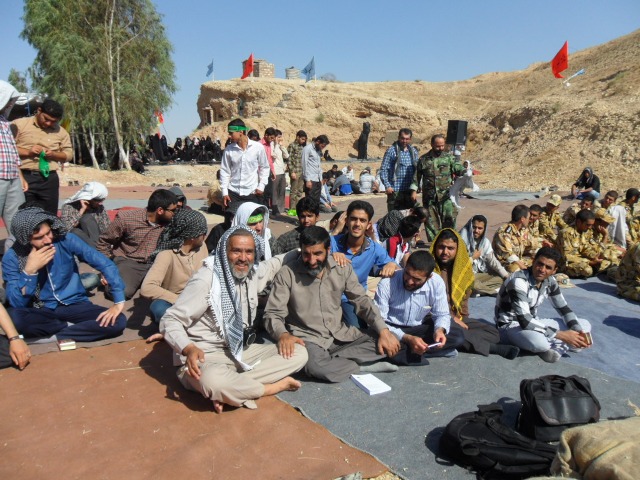 برگزاري دعاي عرفه با حضور 90 نفر از دانشجويان در منطقه عملياتي سومار