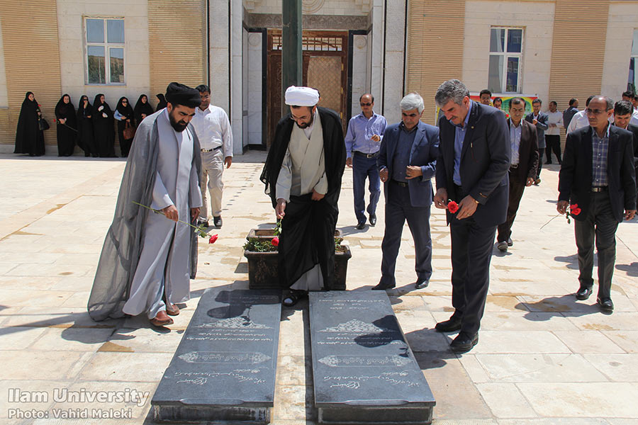 مراسم بزرگداشت روز کارمند باحضور هيئت رئيسه و کارمندان دانشگاه ايلام برگزارشد