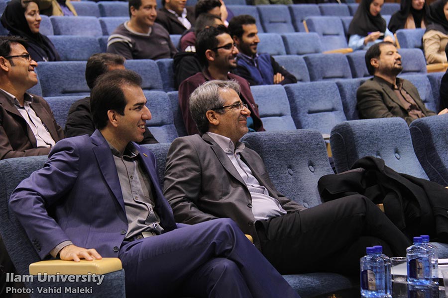 دکتر علي اکبري: داشتن تفکر انتقادي از شاخصه هاي قشر دانشگاهي است