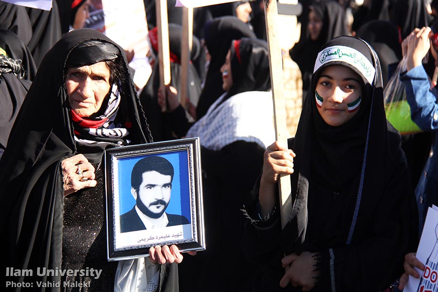 حضور دانشگاهيان در راهپيمايي 13 آبان 