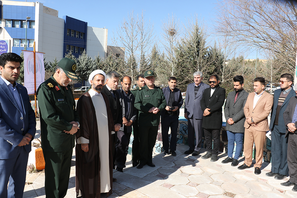 مراسم بزرگداشت سپهبد حاج قاسم سليماني با حضور دانشگاهيان استان در دانشگاه ايلام برگزار گرديد