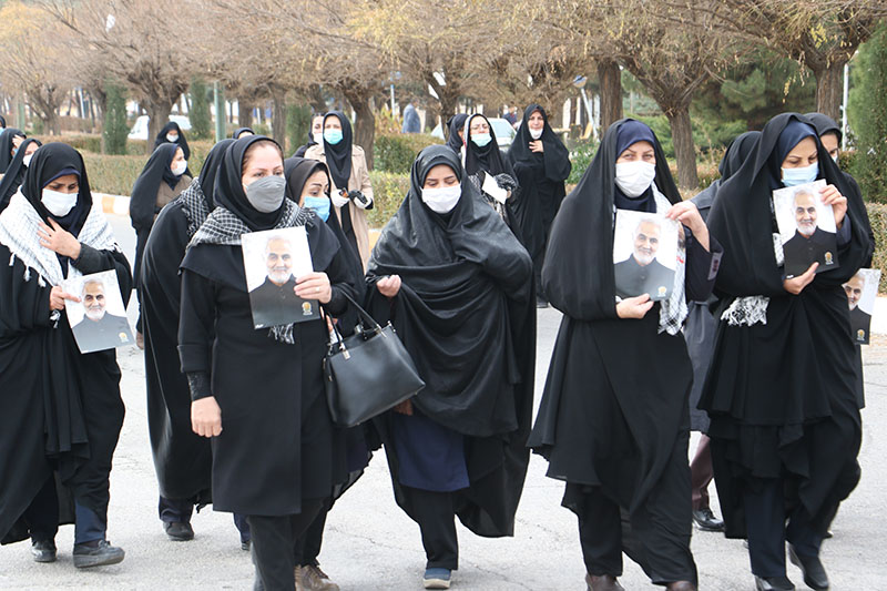 همايش پياده‌روي بزرگداشت شهادت سپهبد حاج قاسم سليماني در دانشگاه ايلام برگزار گرديد