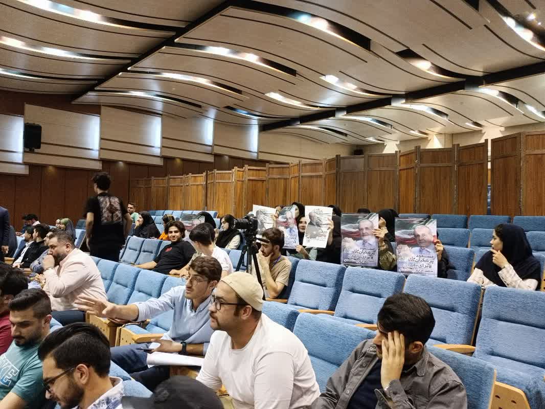 برگزاري مناظره انتخاباتي جريان ساز دانشجويي بين ستادهاي نامزدهاي رياست جمهوري در سطح استان