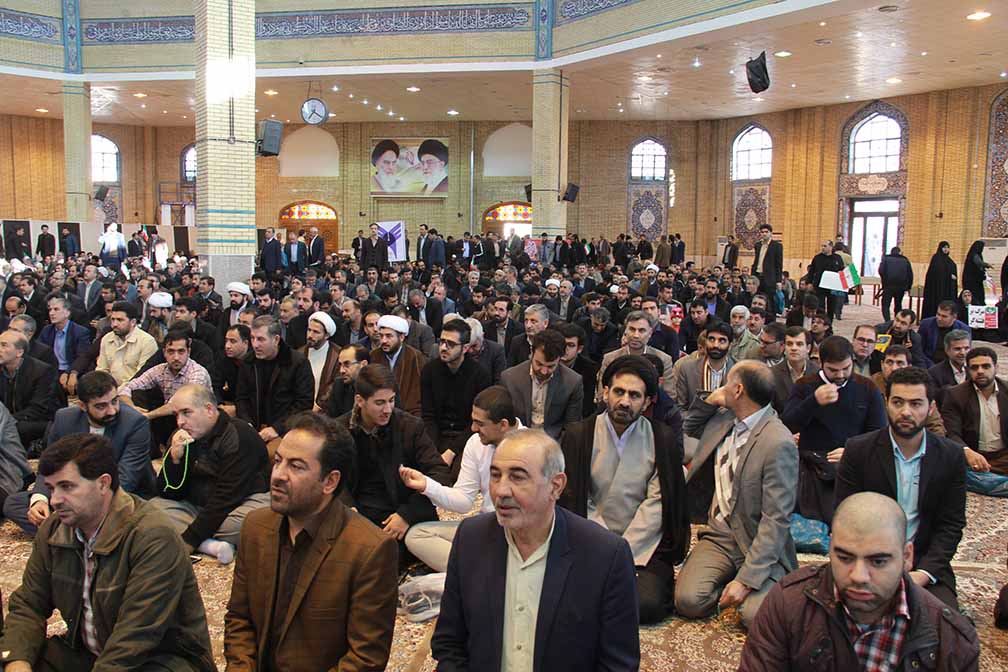 شرکت اساتيد و کارکنان دانشگاه ايلام در مراسم بزرگداشت 9 دي