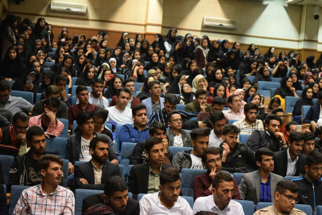 گزارش تصويري جشن نيمه شعبان در دانشگاه ايلام