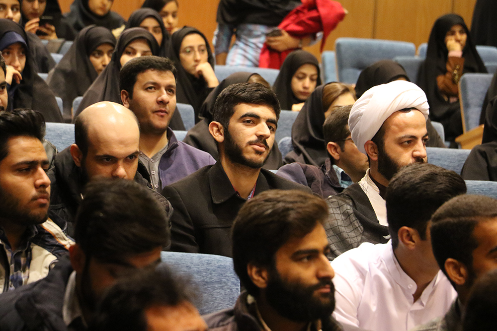 سخنراني حجت الاسلام مصلحي با موضوع پرونده نفوذ در جمهوري اسلامي در دانشگاه ايلام برگزار گرديد