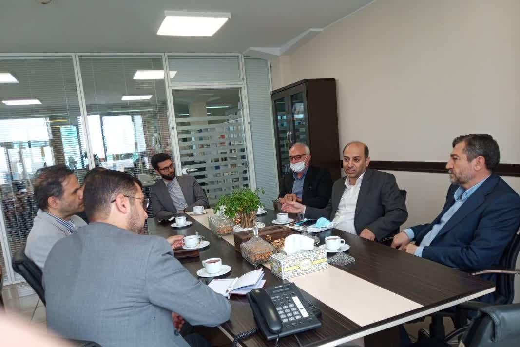 ديدار رئيس دانشگاه ايلام و معاون تعاون وزارت کار، تعاون و رفاه اجتماعي