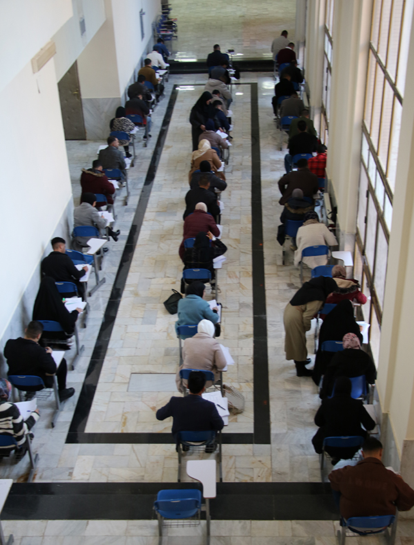 بازديد معاون آموزش و تحصيلات تکميلي دانشگاه ايلام از روند برگزاري امتحانات پايان ترم نيم‌سال اول سال تحصيلي 1404-1403