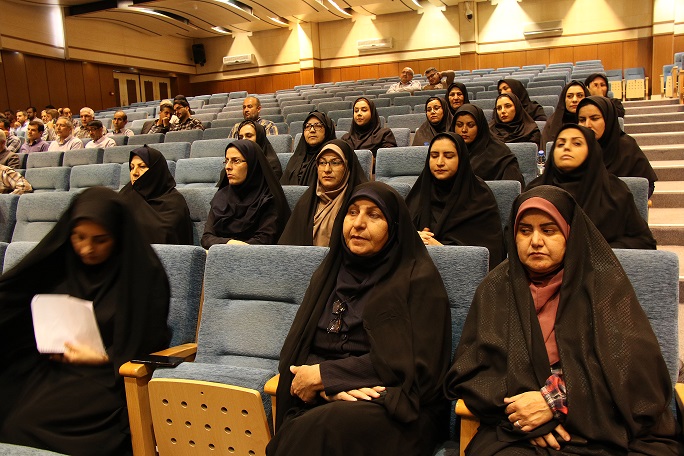 برگزاري مراسم بزرگداشت ارتحال حضرت امام خميني (ره) و قيام خونين 15 خرداد در دانشگاه ايلام