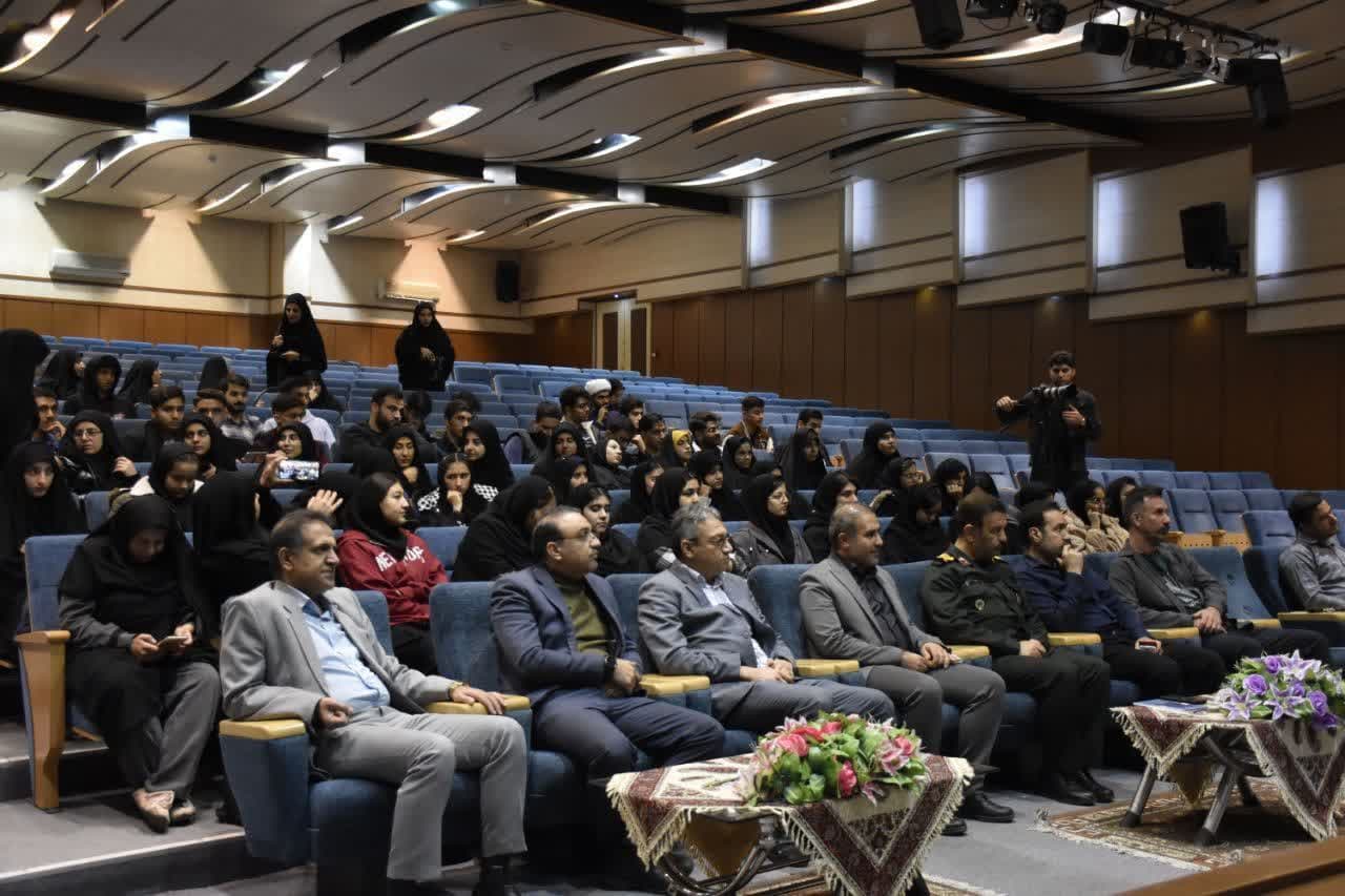 برگزاري افتتاحيه ششمين رويداد توليد محتواي ديجيتال بسيج استان ايلام در دانشگاه ايلام