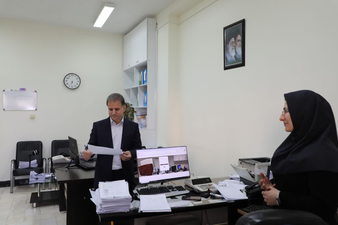 بازديد سرپرست دانشگاه ايلام از امور مالي 