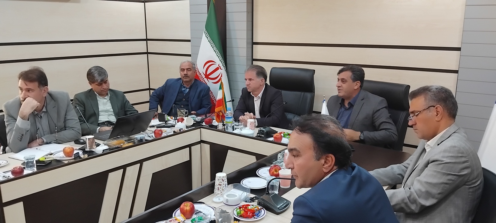 برگزاري نشست هم‌انديشي رئيس دانشگاه ايلام و مديرکل منابع و آبخيزادري استان ايلام