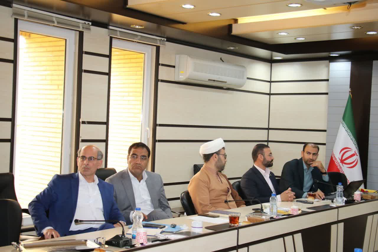 برگزاري نشست هم‌انديشي رئيس دانشگاه ايلام و رئيس سازمان مديريت و برنامه‌ريزي استان ايلام