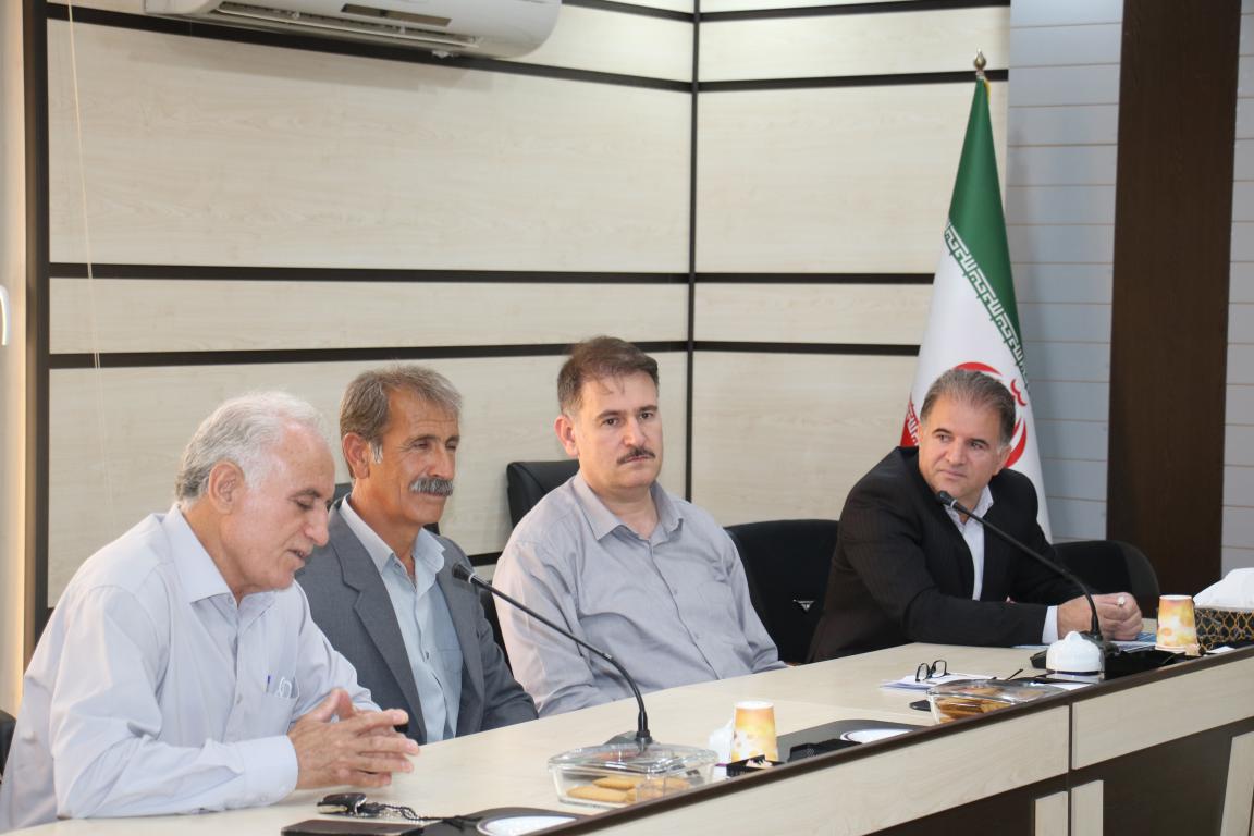 تجليل از ياوران علمي بازنشسته دانشگاه ايلام در سال 1404