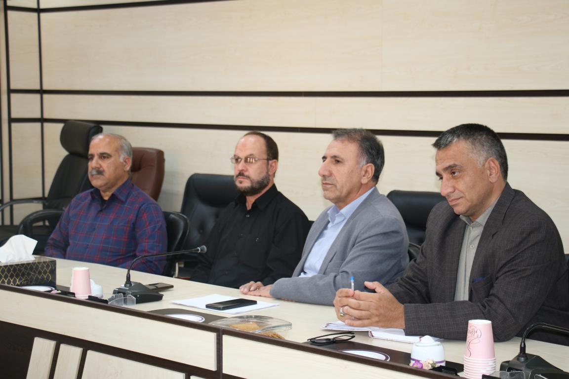 تجليل از ياوران علمي بازنشسته دانشگاه ايلام در سال 1404