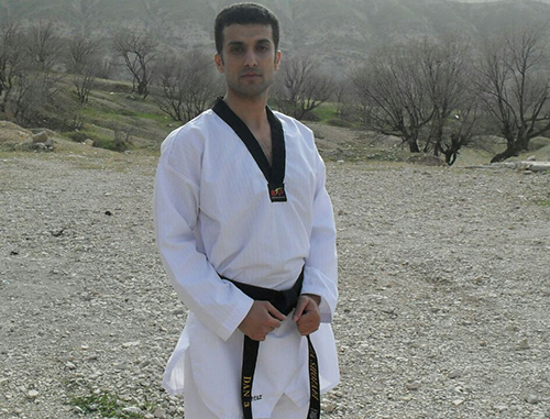 عباس احمدي همکار شريف دانشگاهي موفق به اخذ کمربند مشکي‌ دان شش رشته تکواندو شد