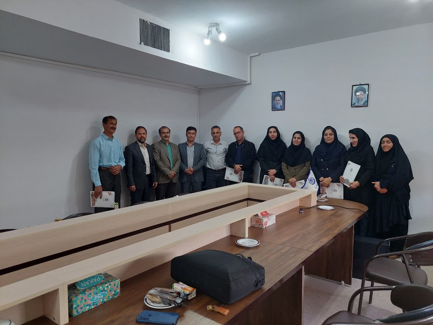 قدرداني از تلاش هاي  کارشناسان علوم آزمايشگاهي به مناسبت روز علوم آزمايشگاهي