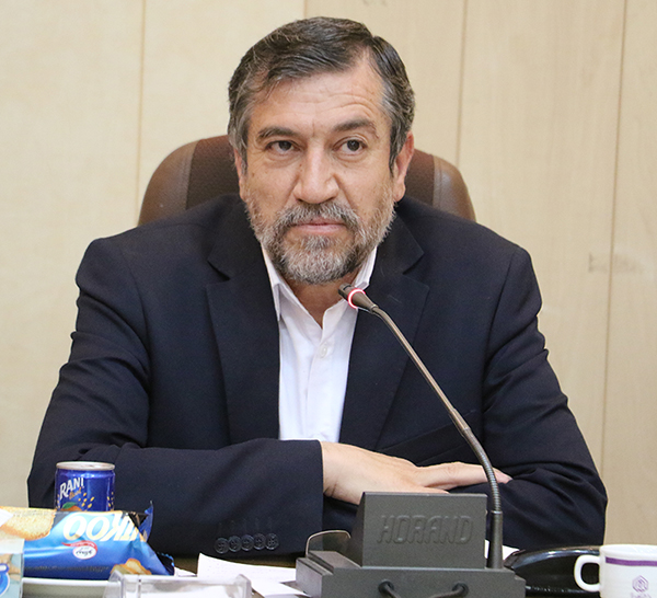 مراسم بزرگداشت روز استاد و تقدير از مدرسان برتر گروه هاي آموزشي دانشگاه ايلام برگزار گرديد