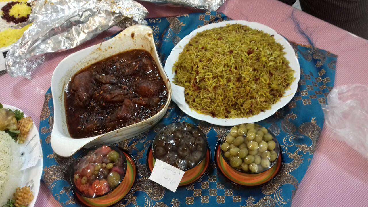 گزارش تصويري مسابقه آشپزي در هفته سراهاي دانشجويي 