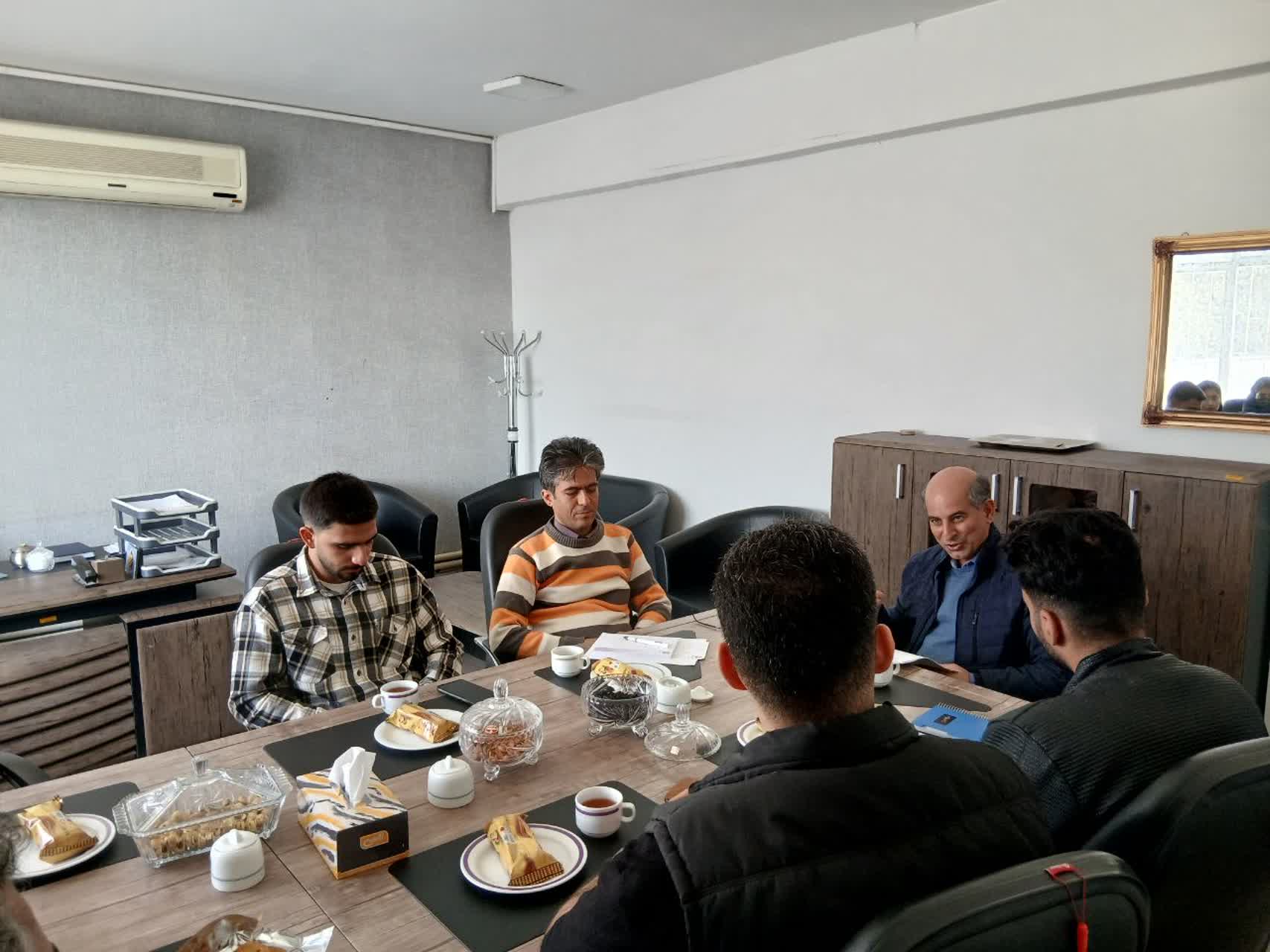 اولين جلسه آشنايي و معرفي اعضاي شوراي صنفي - رفاهي دانشجويان با معاون دانشجويي