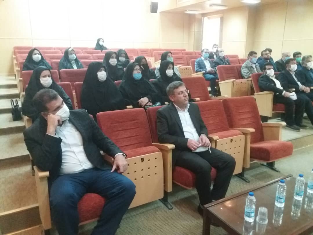 گزارش تصويري : جلسه دستاوردهاي انقلاب اسلامي ويژه کارکنان با حضور استاد شيرخدا