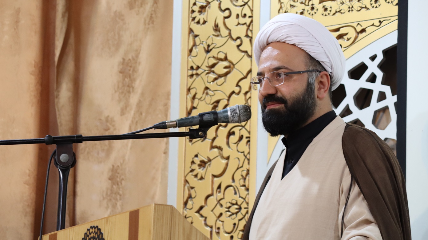 حجت‌الاسلام مهدي فاطمي‌پور: همه ما در دعواي بين حق و باطل قرار داريم