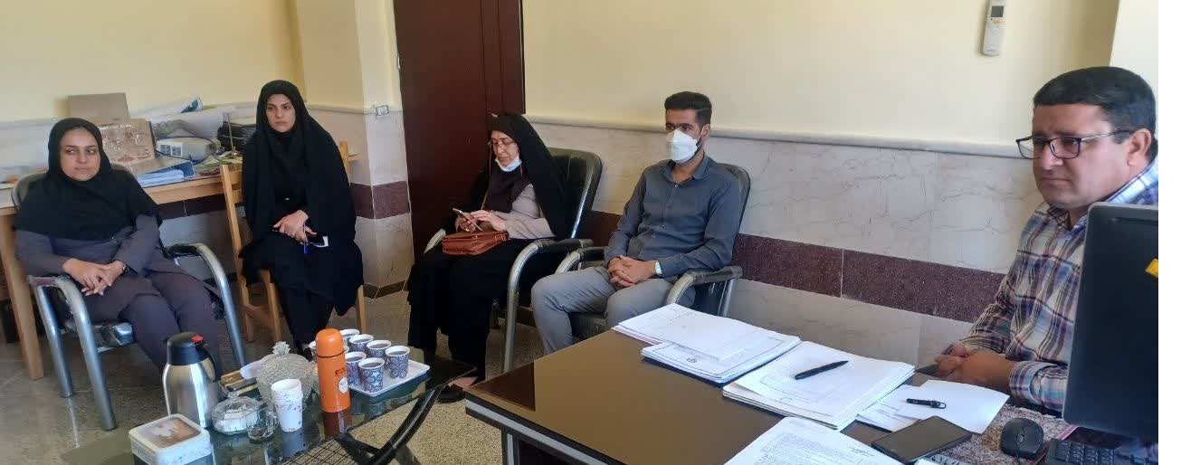 بازديد هيات نظارت، ارزيابي و تضمين کيفيت استاني از مرکز رشد واحدهاي فناور دانشگاه ايلام